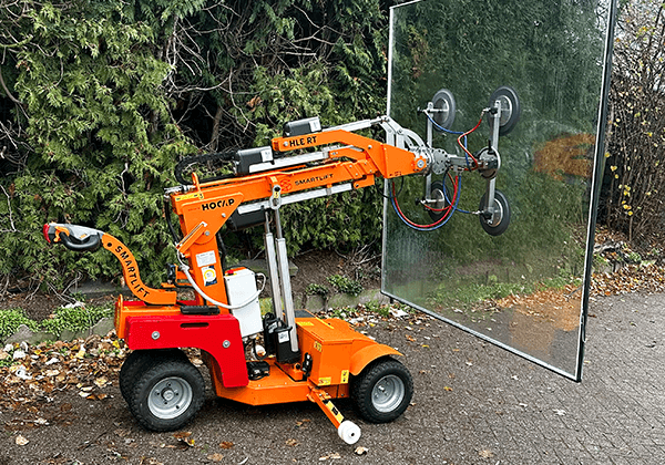 Liften en plaatsen van groot glas met smartlift